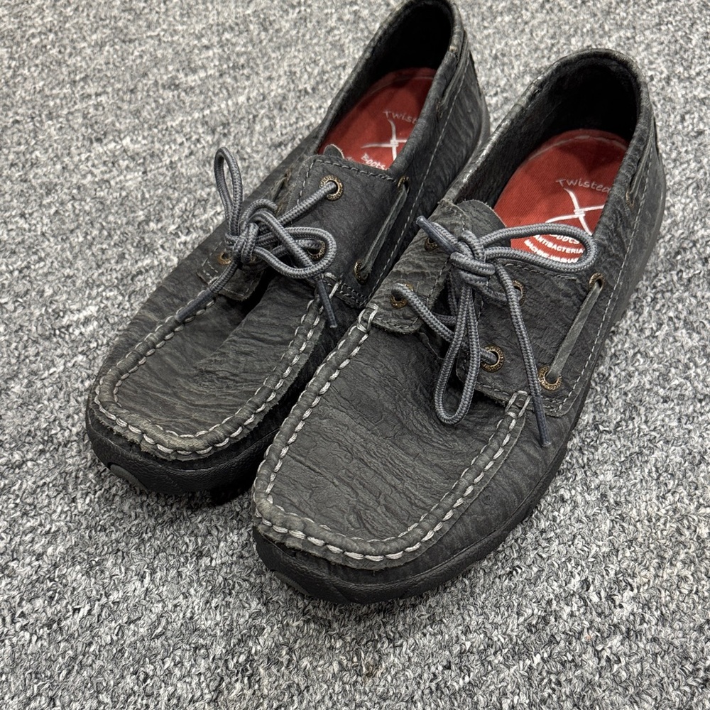 Gray twisted x shoes size 6.5 6 1/2 unique